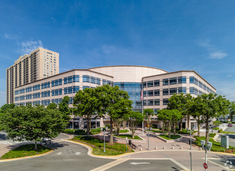 5275 Leesburg Pike, Falls Church, VA for lease - Building Photo - Image 1 of 12