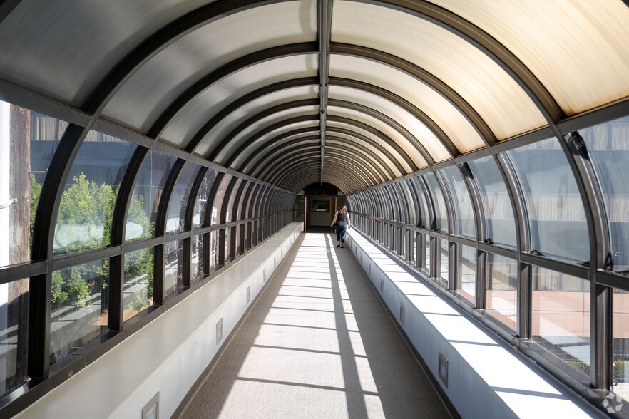 1701 E Cesar Chavez Ave, Los Angeles, CA for lease - Interior Photo - Image 2 of 6