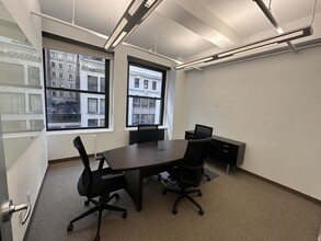 11 E 44th St, New York, NY for lease Building Photo- Image 2 of 8