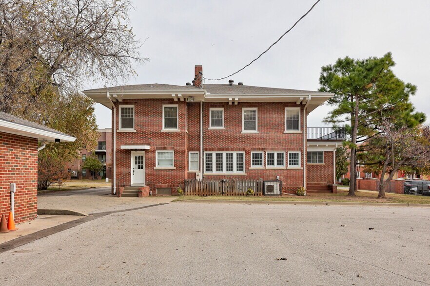 1319 N Classen Dr, Oklahoma City, OK for lease - Building Photo - Image 2 of 64