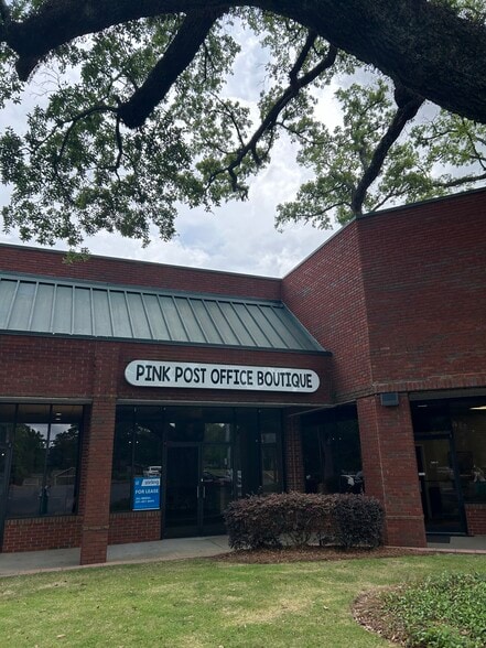 6207 Cottage Hill Rd, Mobile, AL for lease - Building Photo - Image 1 of 7