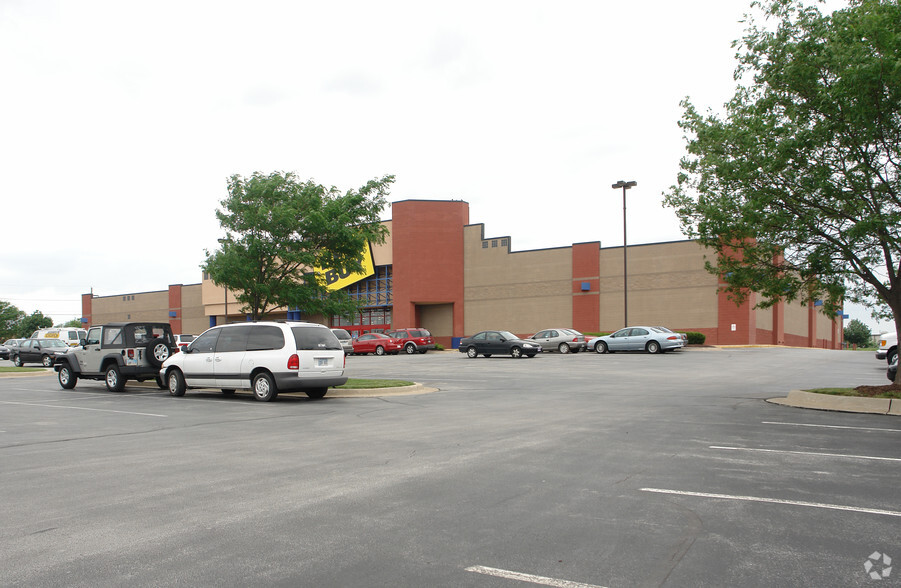 9301-9331 Quivira Rd, Overland Park, KS for sale - Building Photo - Image 3 of 7