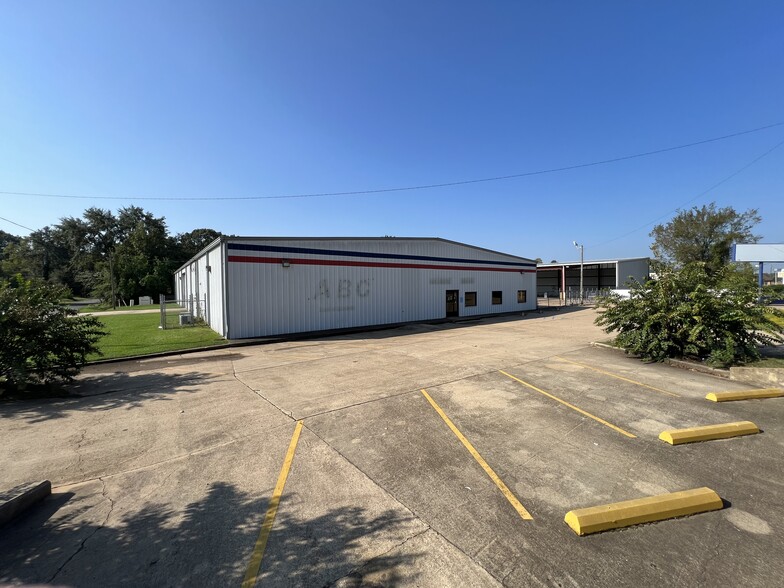 4623 Greenwood Rd, Shreveport, LA for sale - Building Photo - Image 2 of 6