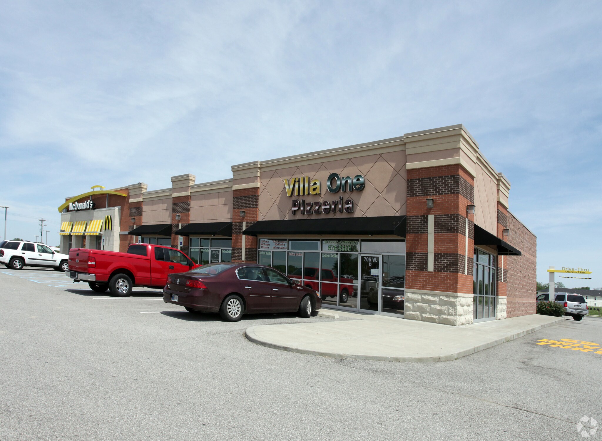 706 Trafalgar Pointe Way, Trafalgar, IN for sale Primary Photo- Image 1 of 1