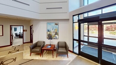 2600 Professionals Dr, Okemos, MI for sale Interior Photo- Image 2 of 10