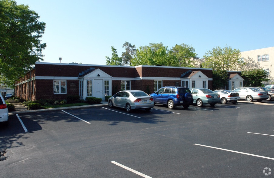 1340 Dekalb Pike, Norristown, PA for sale - Primary Photo - Image 1 of 1