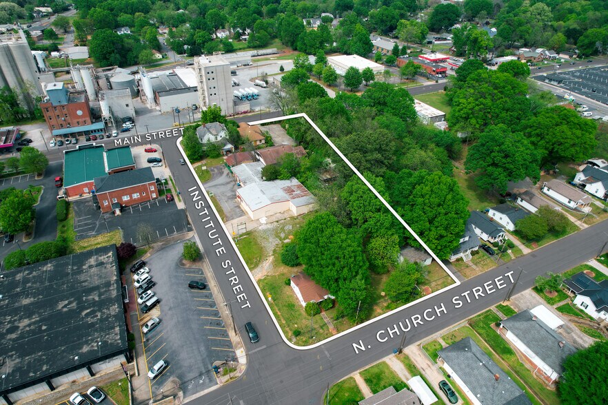505 N Main St, Mooresville, NC for sale - Building Photo - Image 2 of 5