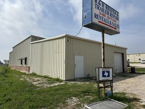 7626 N General Bruce Dr, Temple, TX for lease Building Photo- Image 1 of 4