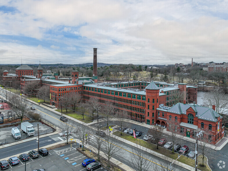 221-257 Crescent St, Waltham, MA for lease - Aerial - Image 2 of 5