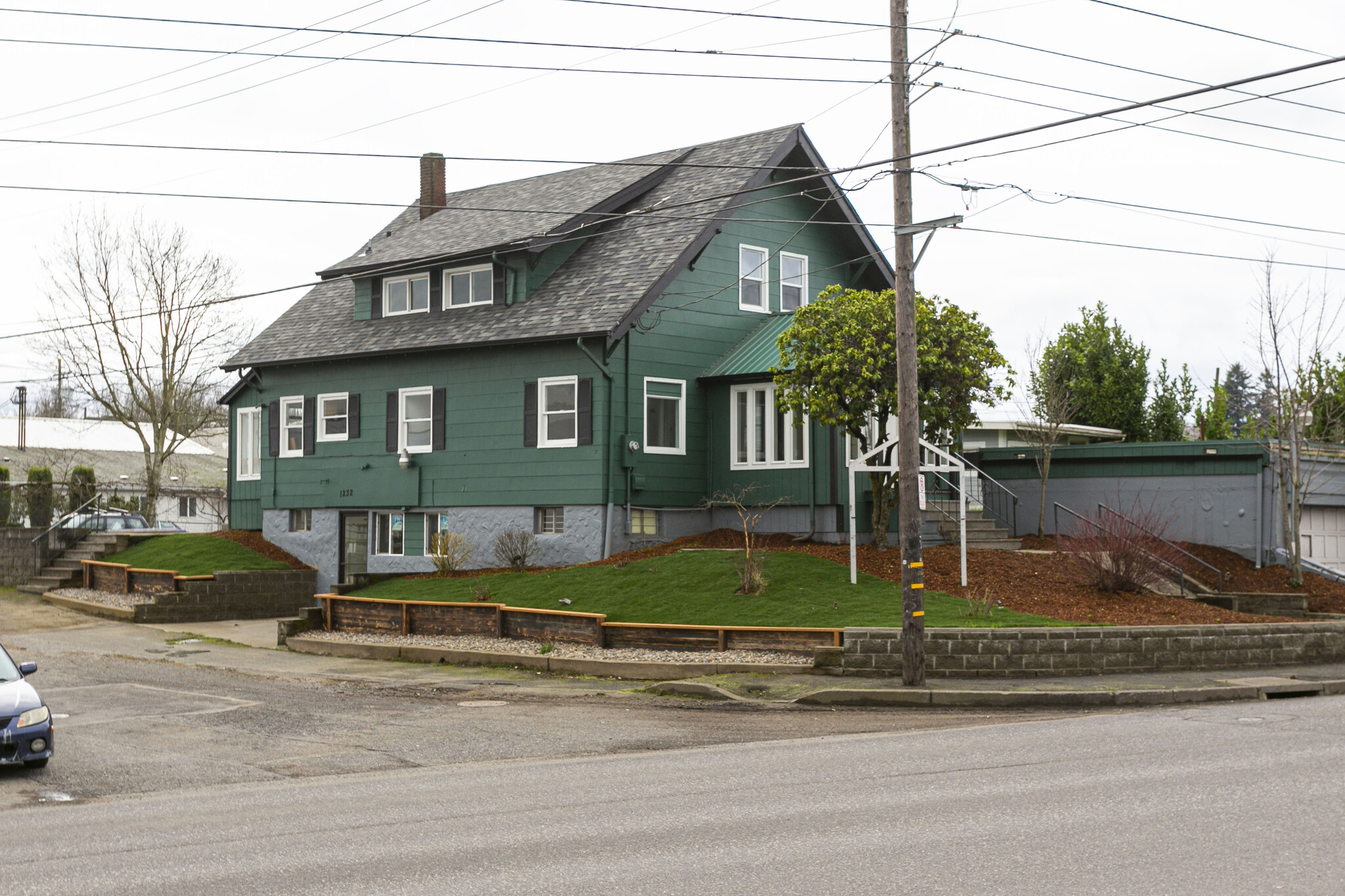 1232 NE Columbia Blvd, Portland, OR for sale Building Photo- Image 1 of 1