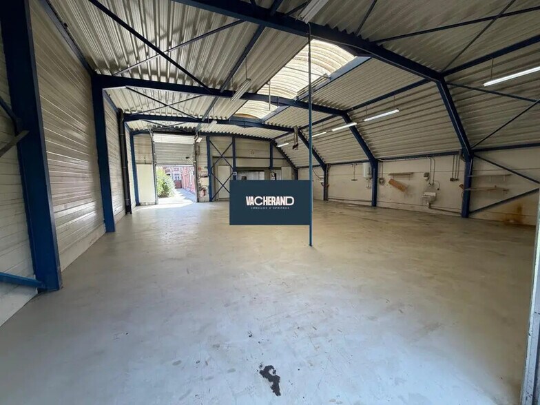 Industrial in Ronchin for lease - Building Photo - Image 1 of 6