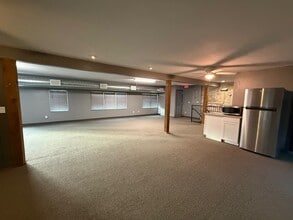 111 E Commercial St, Broken Arrow, OK for lease Interior Photo- Image 2 of 2