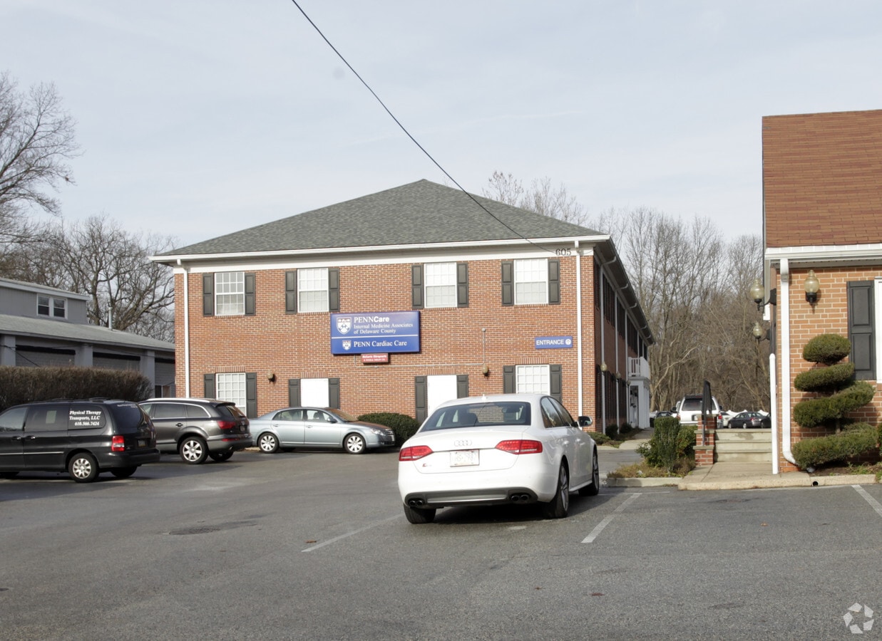 605 W State St, Media, PA 19063