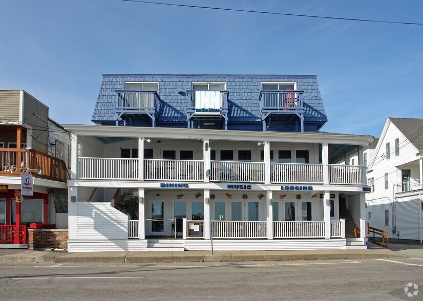 7 Ocean Ave, York, ME 03909