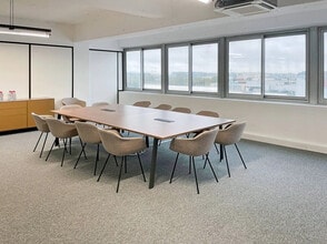 Flex in Nanterre for sale Interior Photo- Image 1 of 5