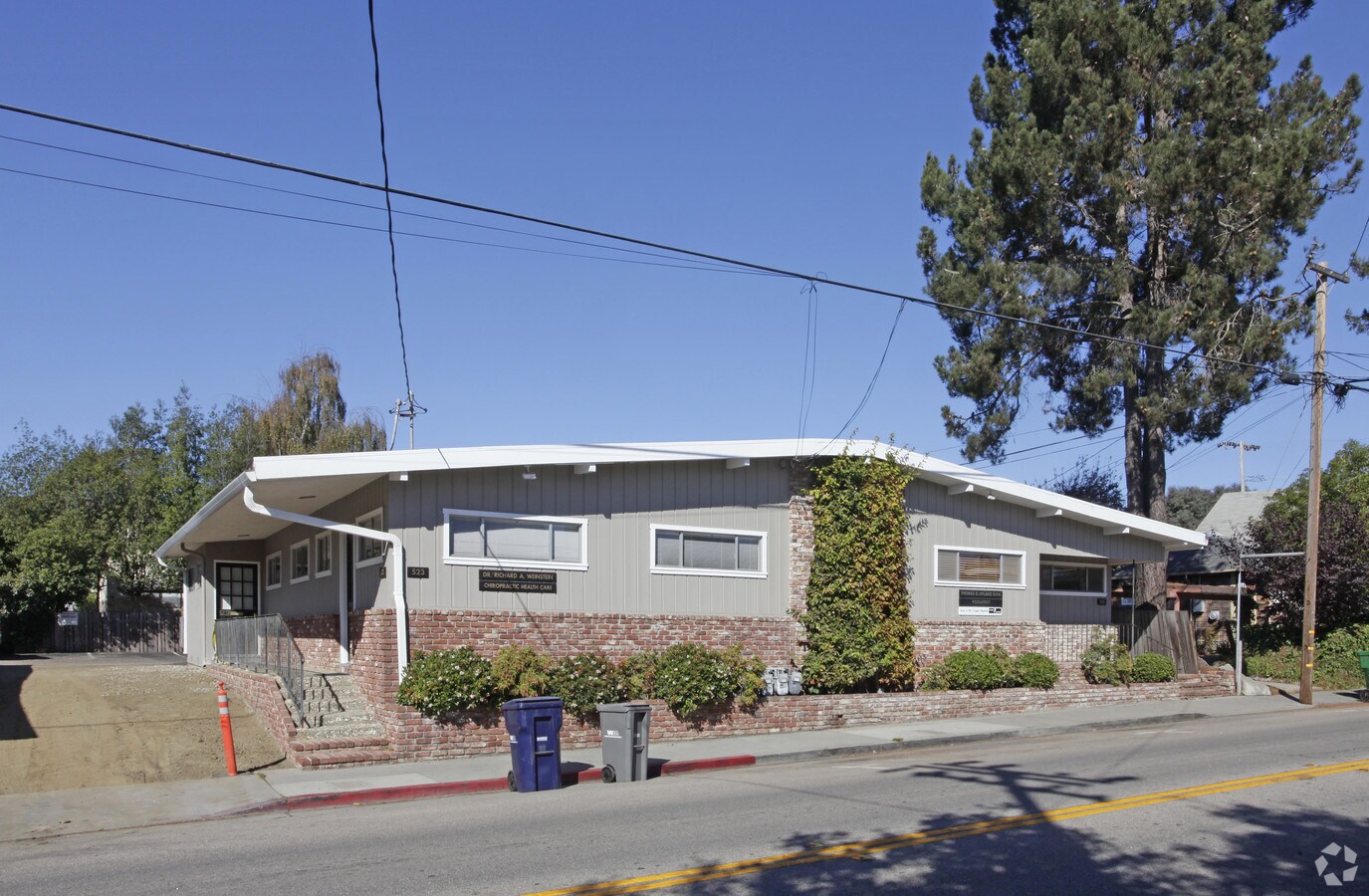 525 Capitola Ave, Capitola, CA 95010