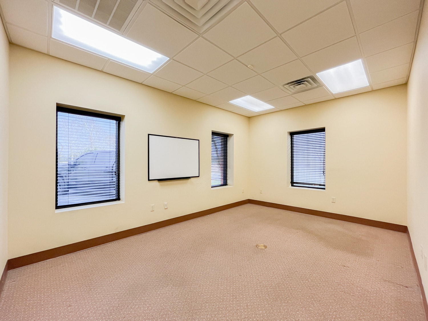 205 Marcon Dr, Lafayette, LA for lease Interior Photo- Image 1 of 24