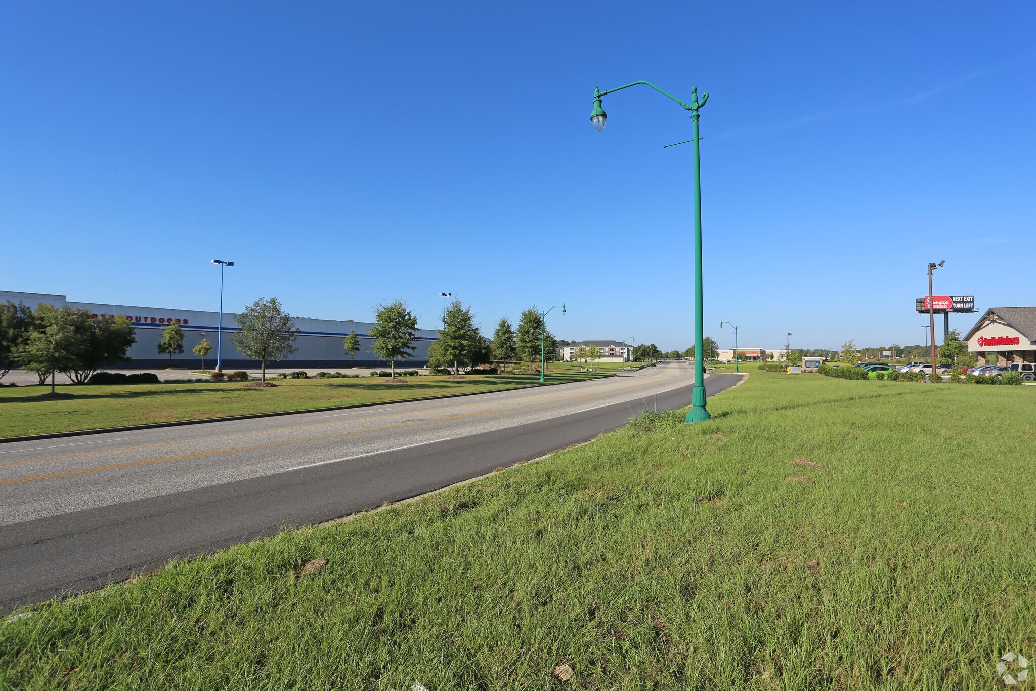 1000 Eastchase Pky, Montgomery, AL for sale Primary Photo- Image 1 of 1