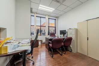 9850 Rue Saint-Urbain, Montréal, QC for lease Interior Photo- Image 2 of 7