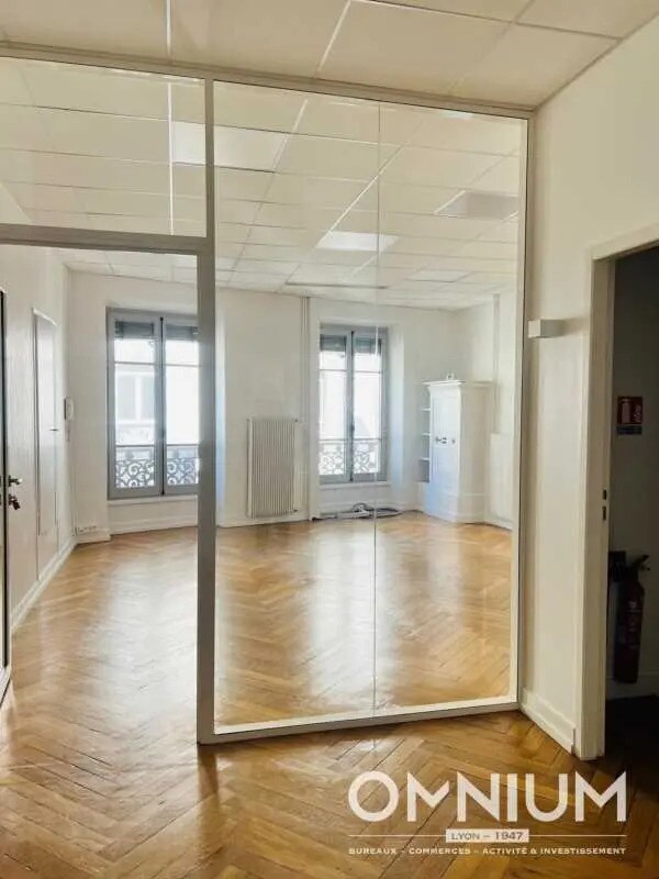Office in Lyon for lease Interior Photo- Image 1 of 6