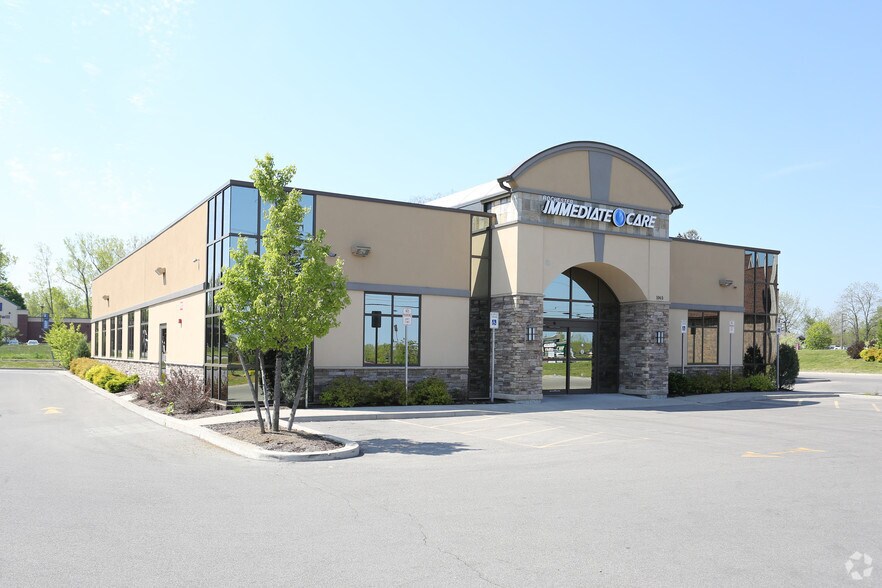 1065 Ridge Rd, Webster, NY for sale - Primary Photo - Image 1 of 1