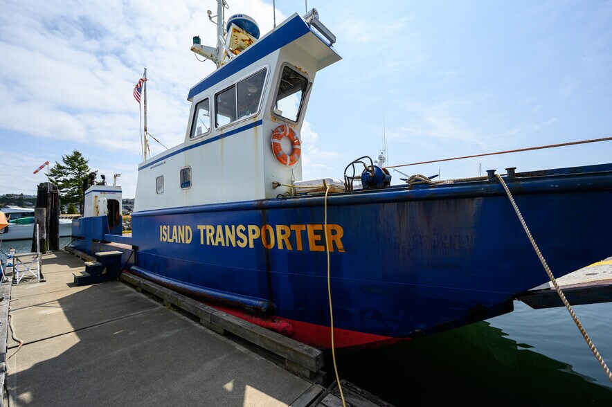 1909 Skyline Way, Anacortes, WA 98221 Edward Jones