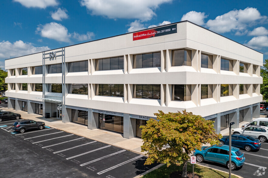 501 N Frederick Ave, Gaithersburg, MD for lease - Building Photo - Image 1 of 12