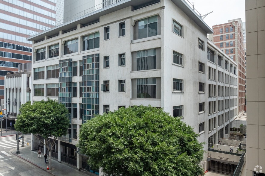 630 W 6th St, Los Angeles, CA for lease - Building Photo - Image 2 of 6