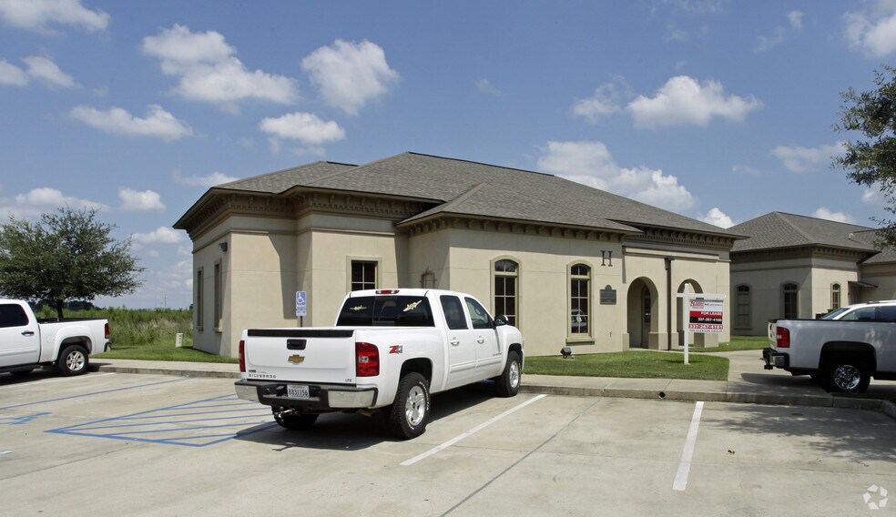 4906 Ambassador Caffery Pky, Lafayette, LA 70508