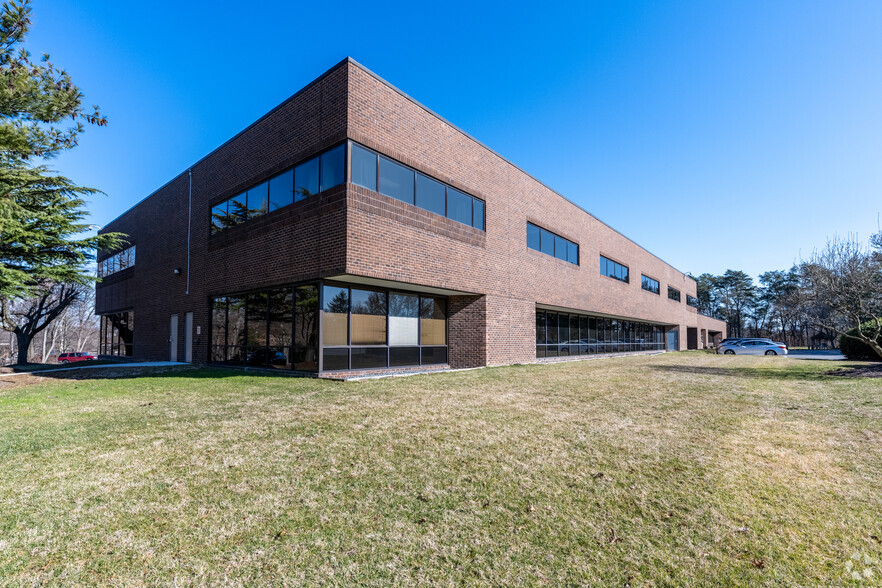 1000 Stewart Ave, Glen Burnie, MD for lease - Building Photo - Image 3 of 10