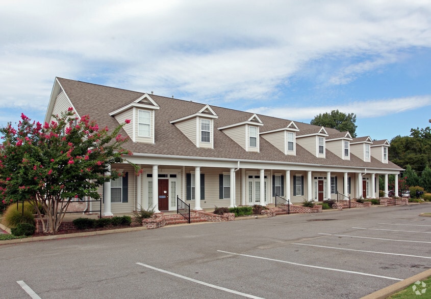 2705 Appling Rd, Memphis, TN for sale - Primary Photo - Image 1 of 3