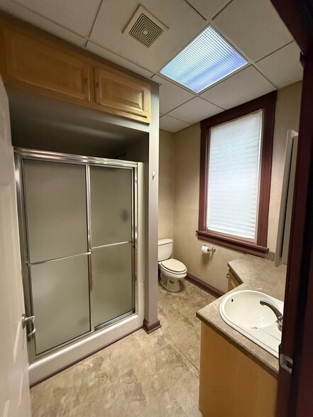 43 Broad Street #multiple properties, portfolio of 3 properties for sale on LoopNet.com - Building Photo - Image 2 of 19