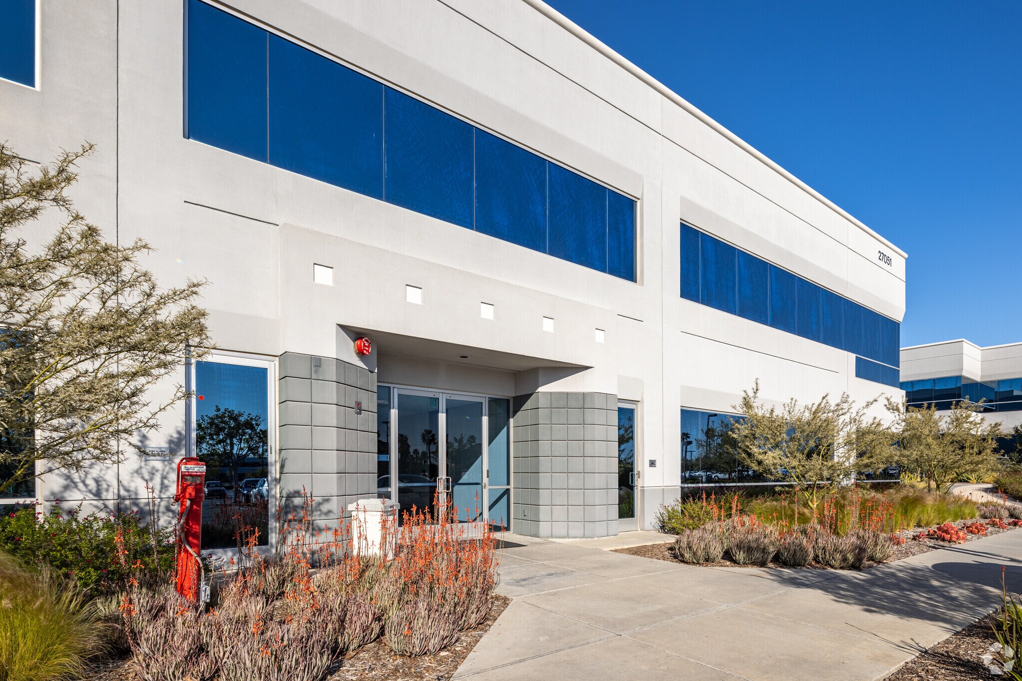 27121 Towne Centre Dr, Foothill Ranch, CA 92610 The Campus