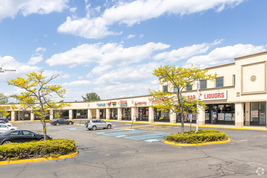 745 Poole Ave, Hazlet, NJ for lease - Building Photo - Image 1 of 11