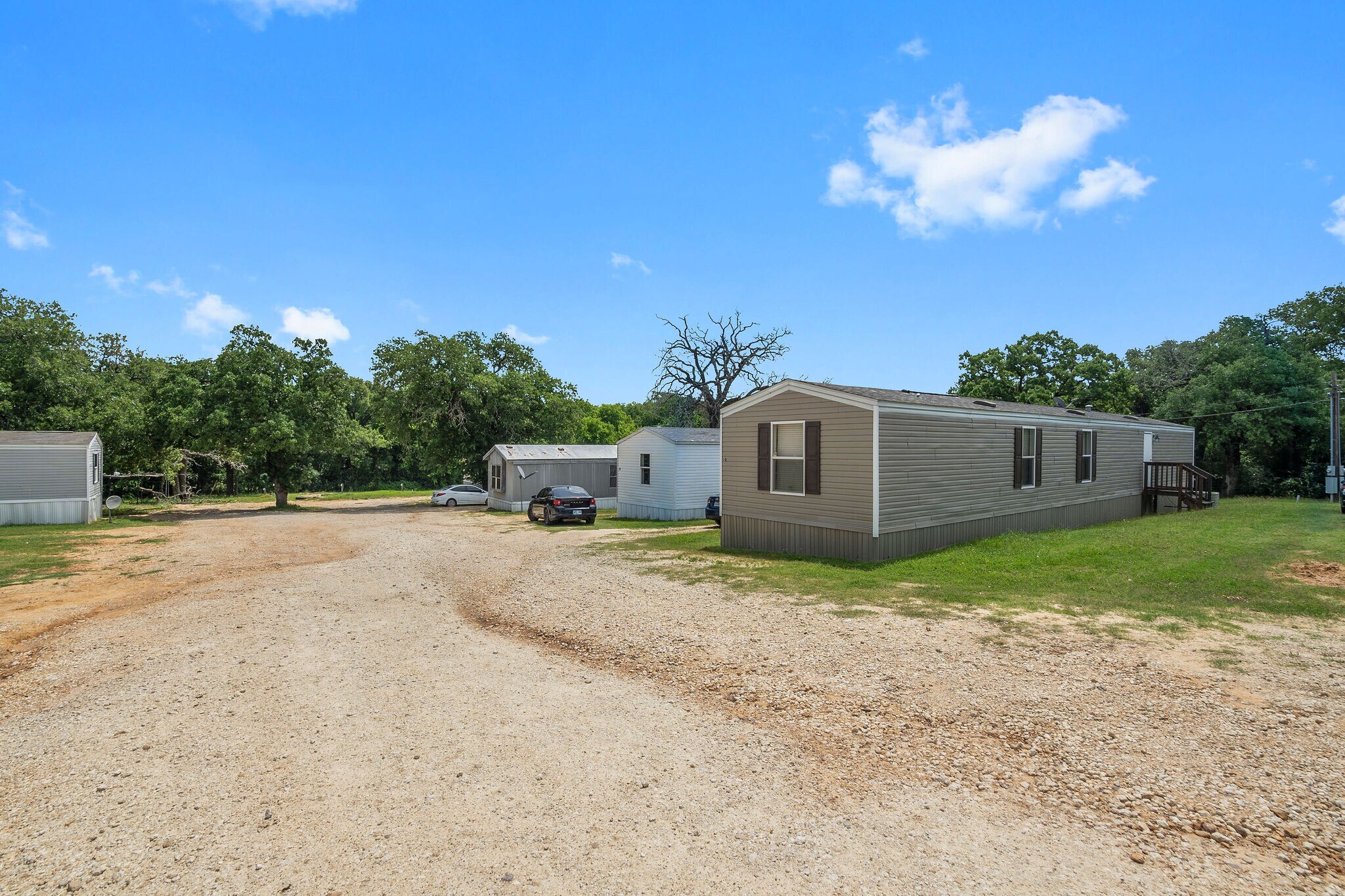 1247 Vaughn Ln, Hearne, TX 77859 Encino Estates MH &RV Community