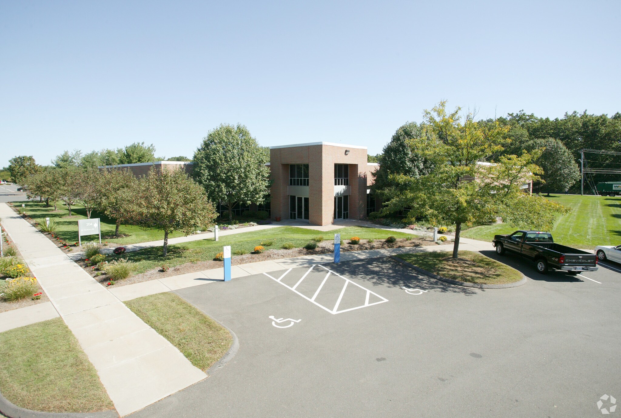 204 W Newberry Rd, Bloomfield, CT 06002 Griffin Center