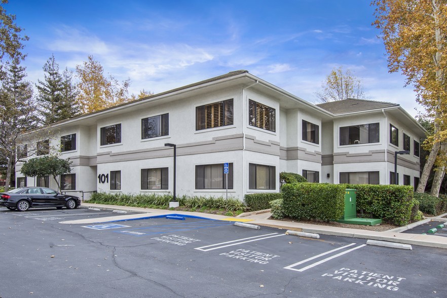 101 Hodencamp Rd, Thousand Oaks, CA for lease - Building Photo - Image 1 of 6