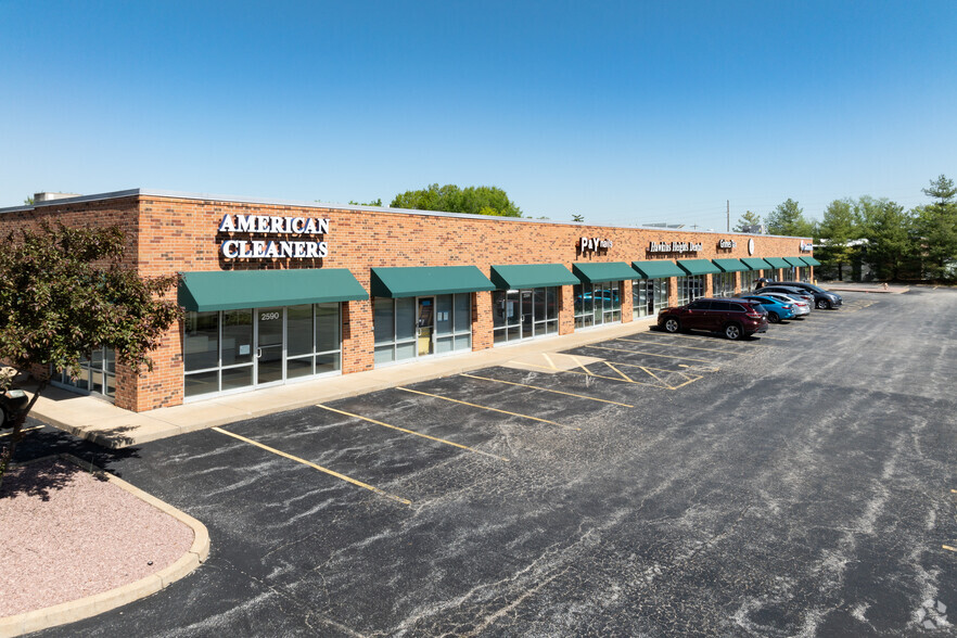 2554-2590 Gladiator Dr, Fenton, MO for lease - Primary Photo - Image 1 of 11