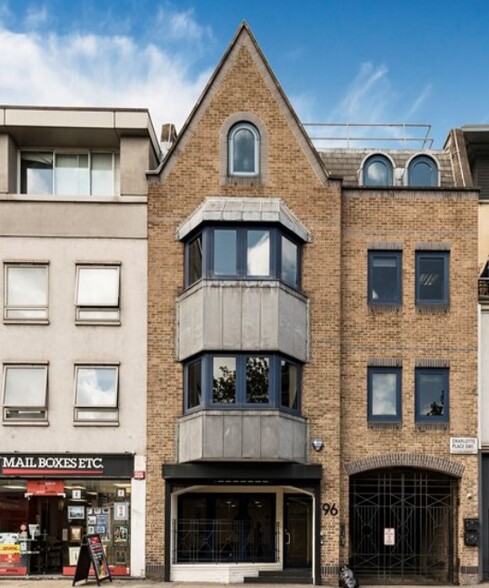 96 Wilton Rd, London for sale - Building Photo - Image 3 of 3