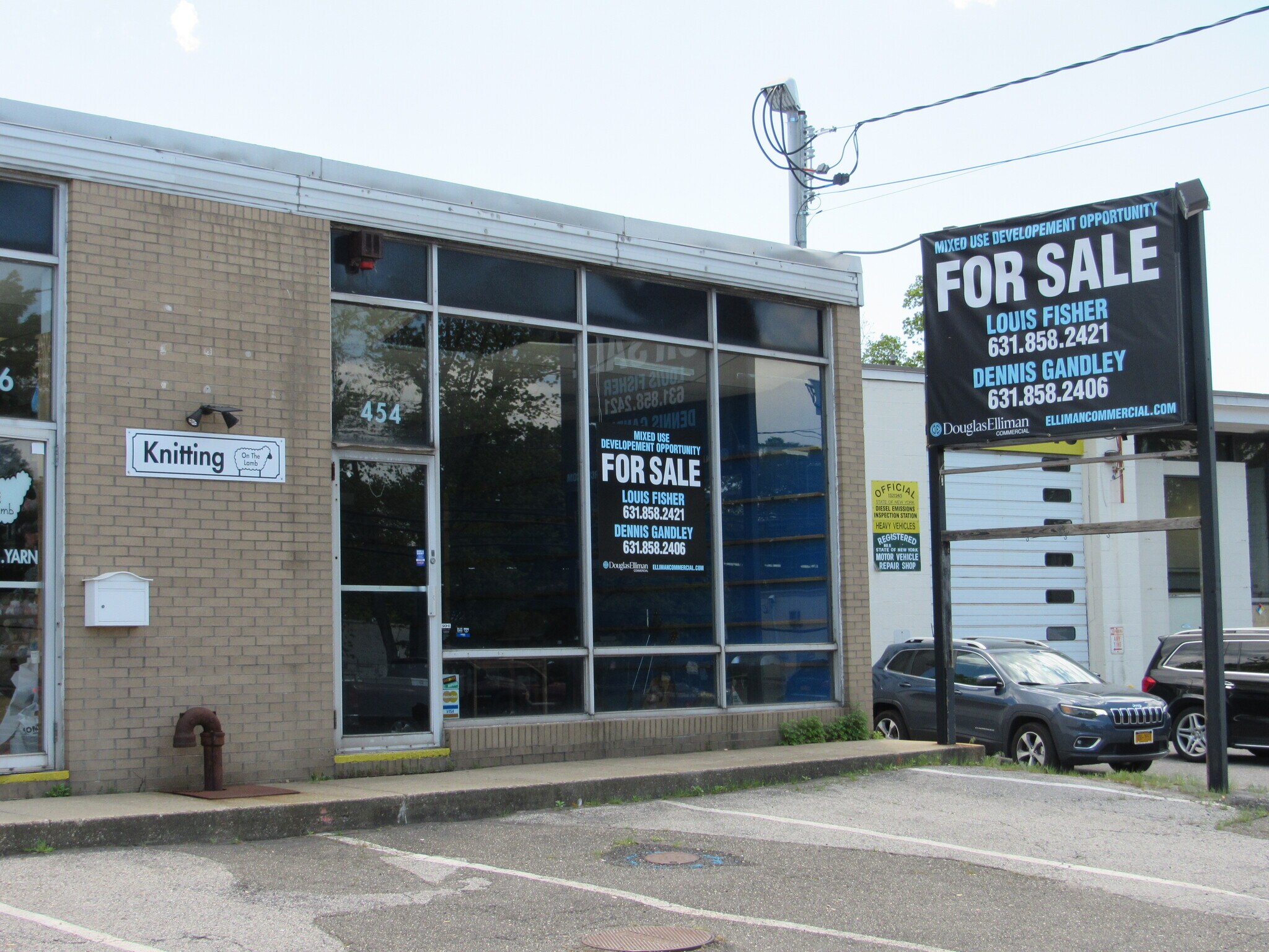 454456 E Jericho Tpke, Huntington Station, NY 11746 Retail for Sale