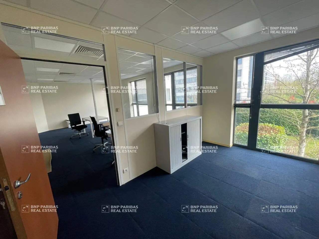 Office in Tours for lease Interior Photo- Image 1 of 7