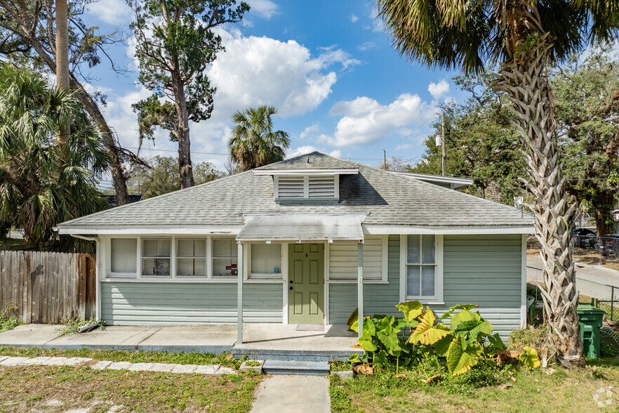 7810 N Van Dyke Plz, Tampa, FL for sale - Building Photo - Image 2 of 5