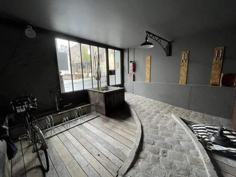 43 Rue Préfet Bonnefoy, Nantes for lease - Interior Photo - Image 2 of 11