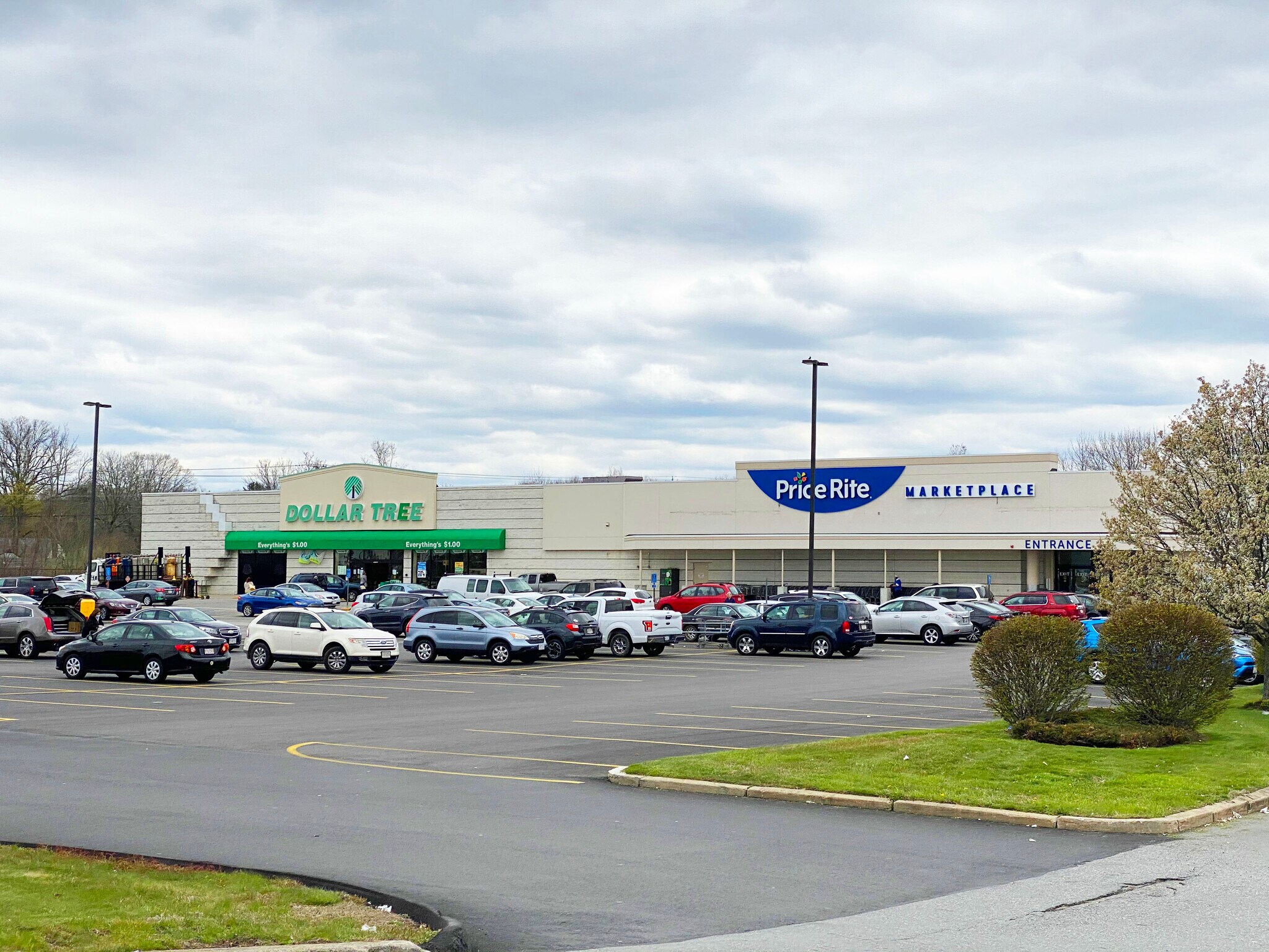 58 Swansea Mall Dr, Swansea, MA 02777