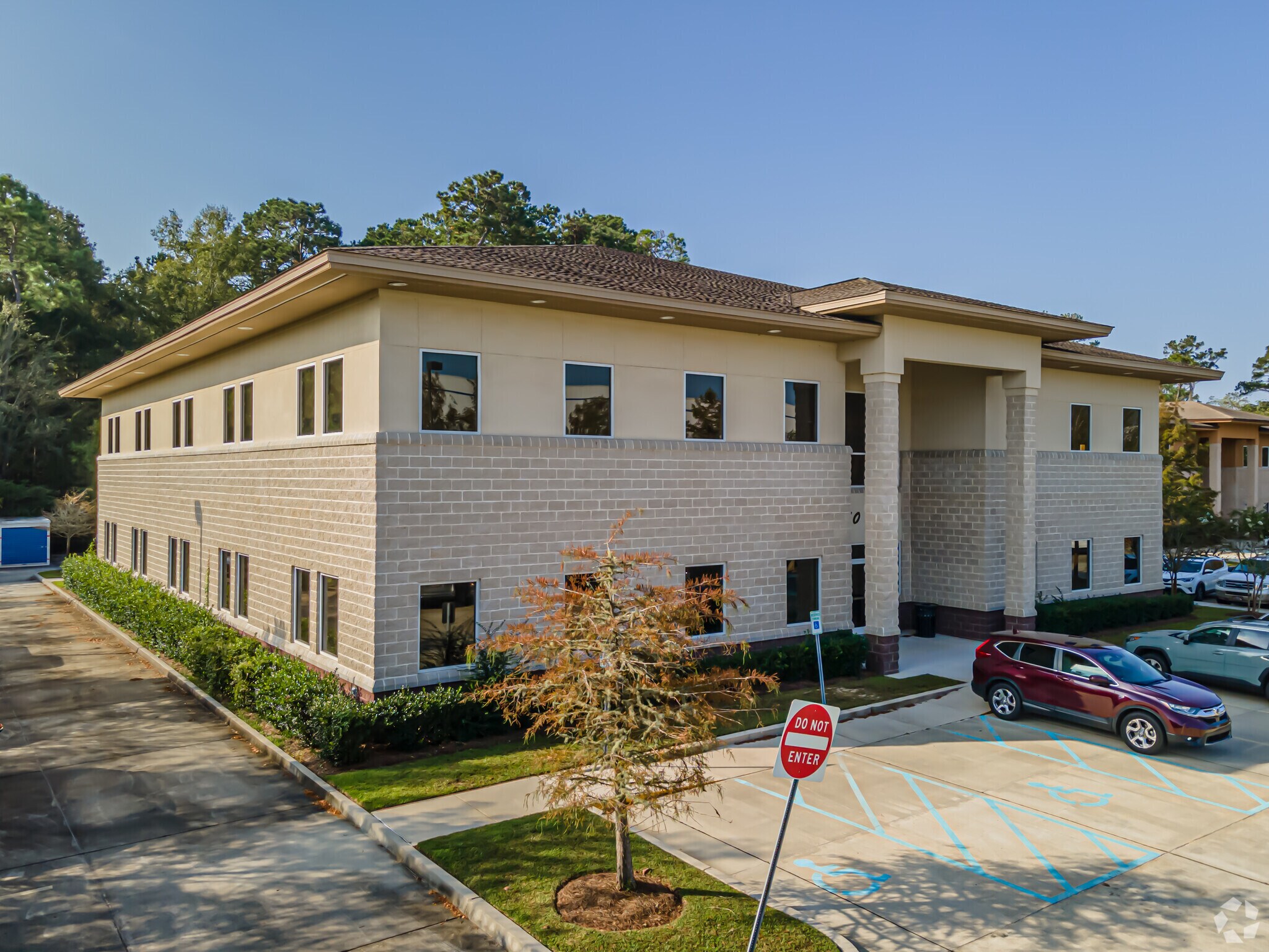 180 New Camellia Blvd, Covington, LA for sale Primary Photo- Image 1 of 1