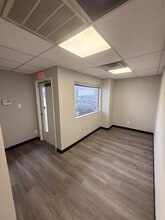 1663 Hickory Dr, Haltom City, TX for lease Interior Photo- Image 2 of 8