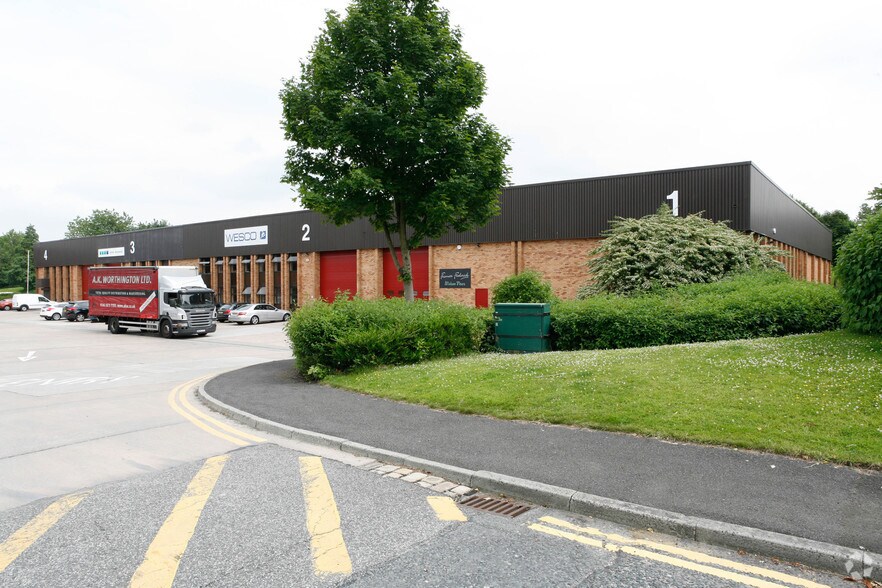 Moss Ln, Manchester for sale - Primary Photo - Image 1 of 1