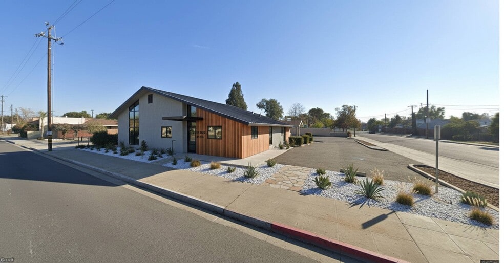 2818 E Olive Ave, Fresno, CA for sale - Building Photo - Image 2 of 3