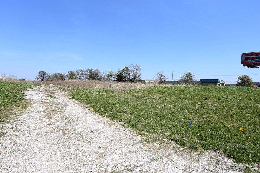 I70 & S Buckner Tarsney Rd St, Grain Valley, MO 64029