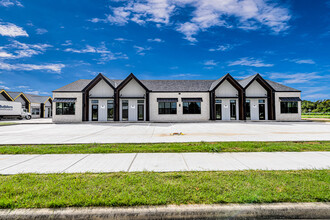 1325 Main St, Katy, TX for lease Building Photo- Image 1 of 32